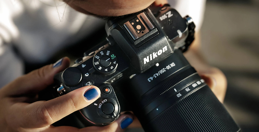 Nikon presenta la Z50ii, una cámara mirrorless de formato DX.